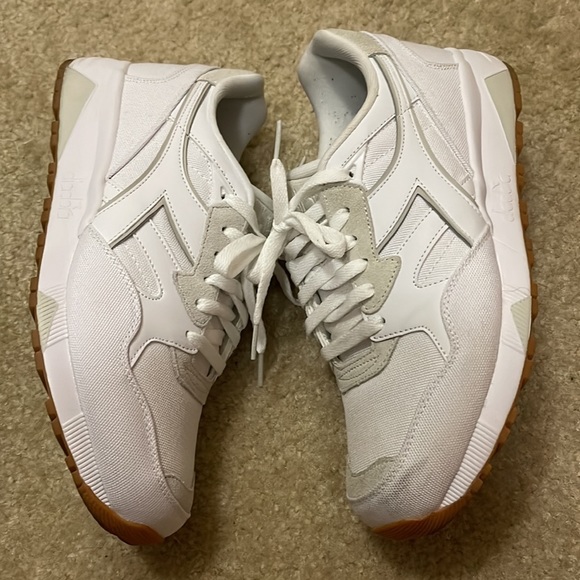 Diadora N9002 Suede Sneakers Size 9 Color White Cream - Picture 7 of 11